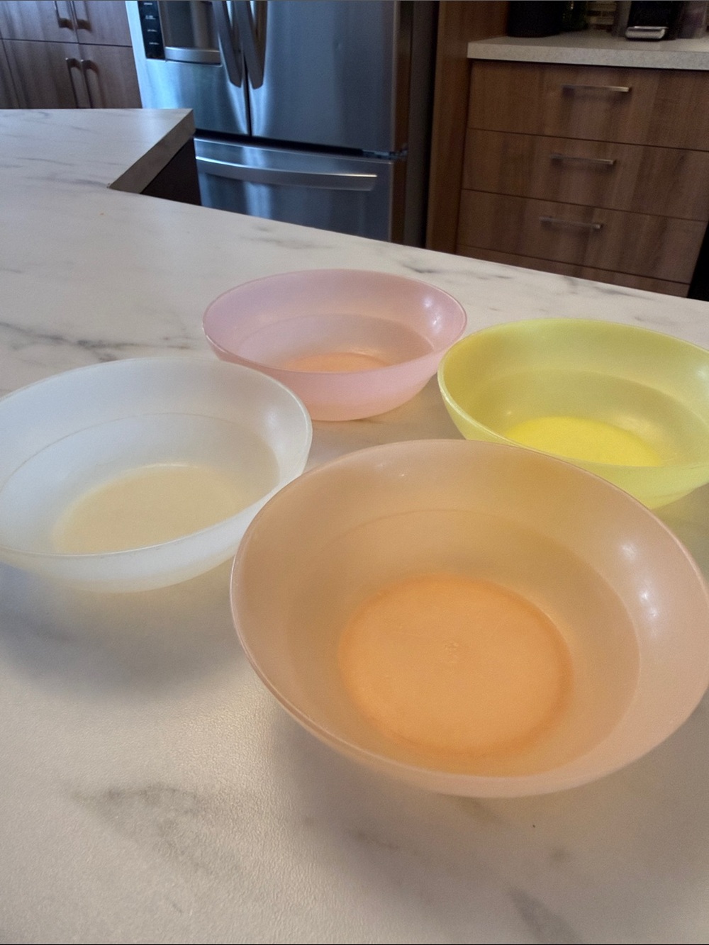Tupperware mini Bowl Set in Peach, Yellow, Pink, and white/cream